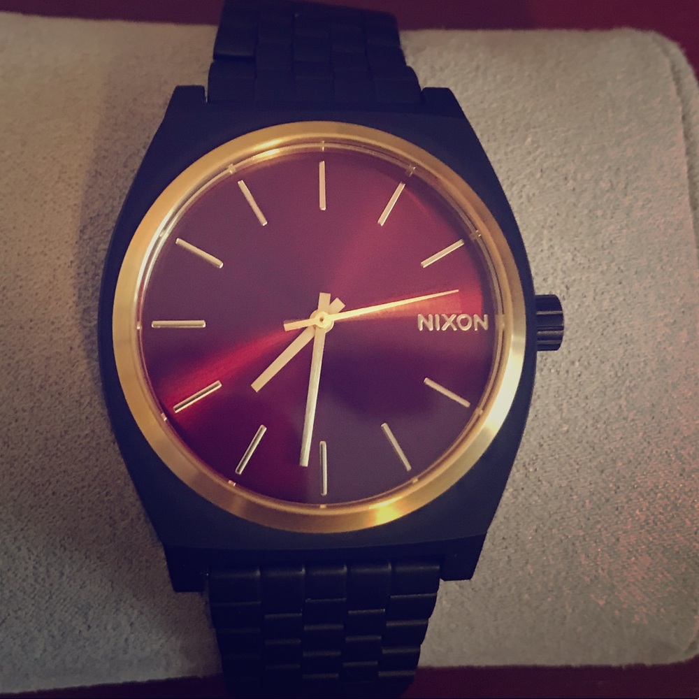 Nixon watch